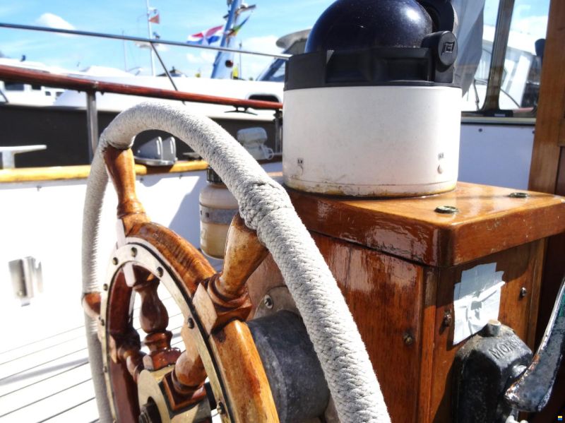 Vripack Ketch Motorzeiler met Kimkielen