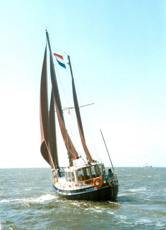 Vripack Ketch Motorzeiler met Kimkielen