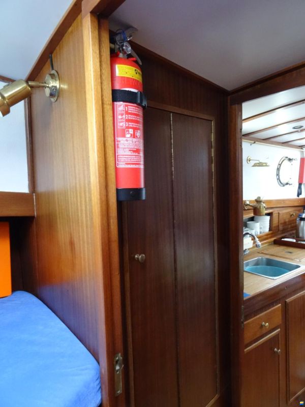 Vripack Ketch Motorzeiler met Kimkielen