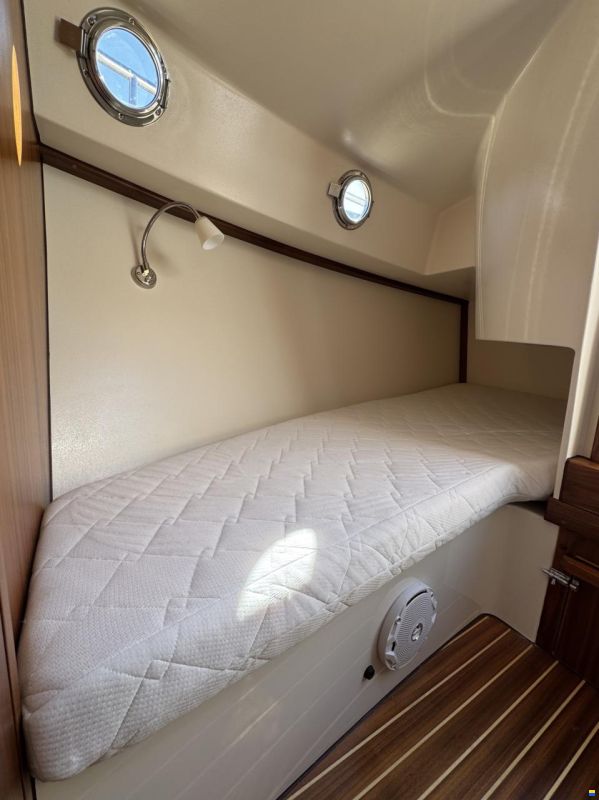 Intercruiser 27