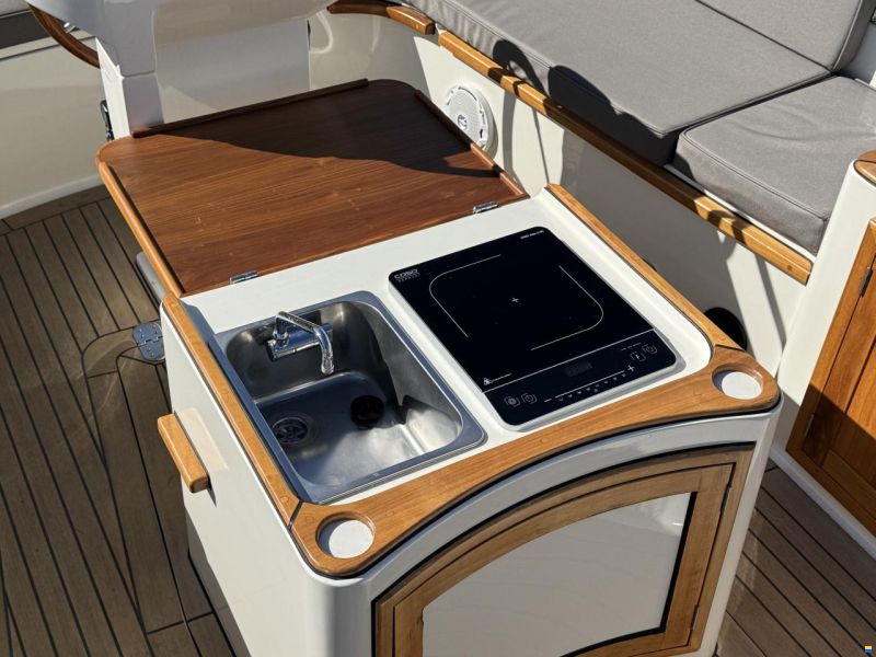 Intercruiser 27