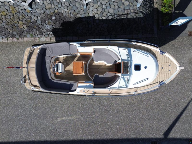 Intercruiser 27