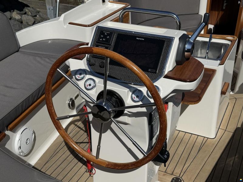 Intercruiser 27