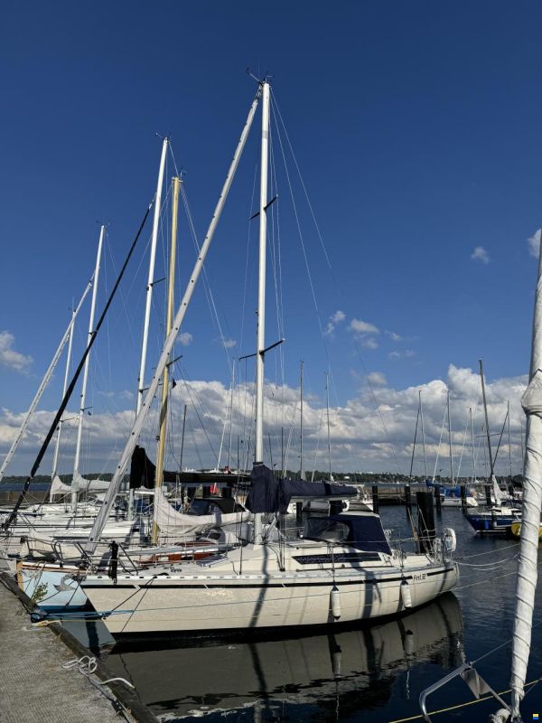 Beneteau First 32