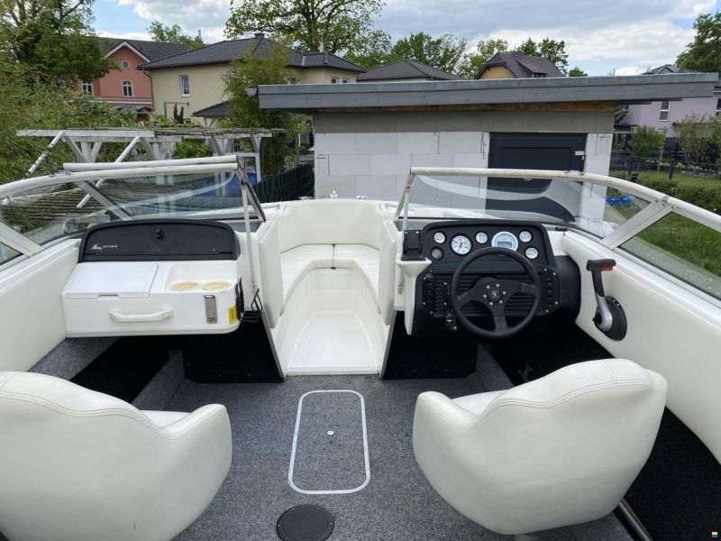 Wellcraft Nova Spyder 202
