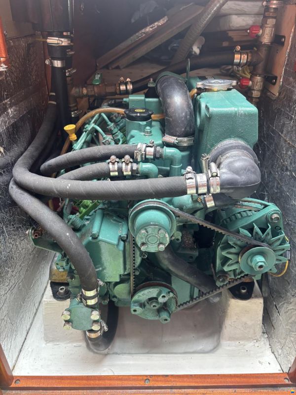 Hallberg-Rassy HR34