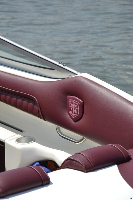 Mariah Z272 Baron