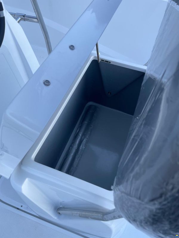 Idea Marine Idea 58 Stealth Edition