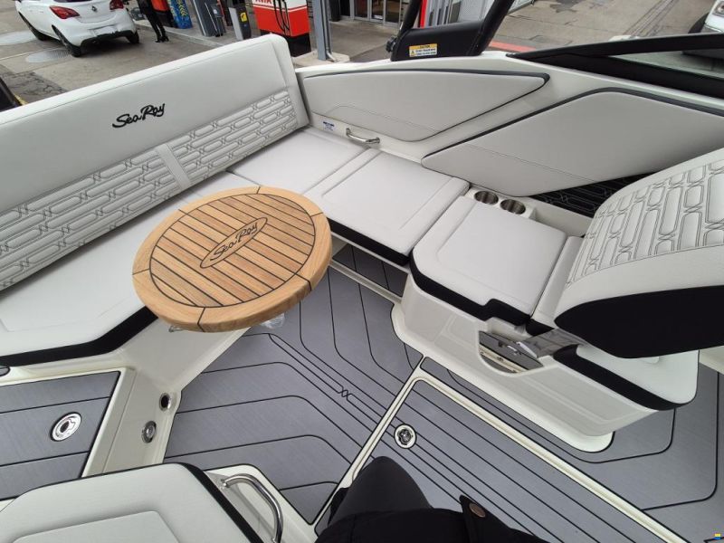 Sea Ray SPX 210 Europe