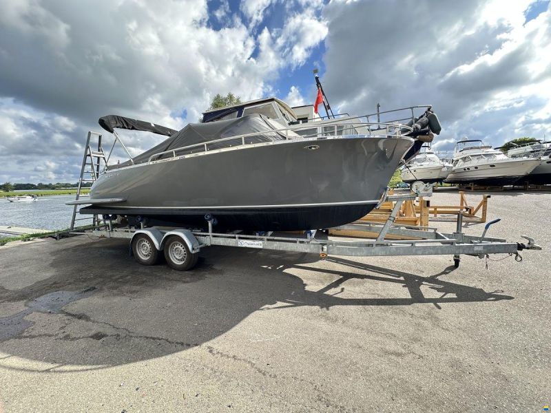 Riviera 24