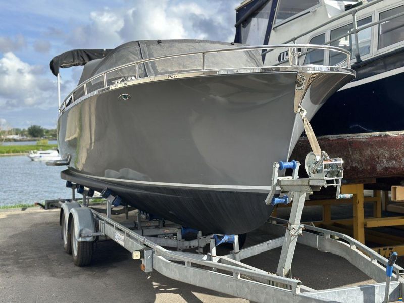 Riviera 24