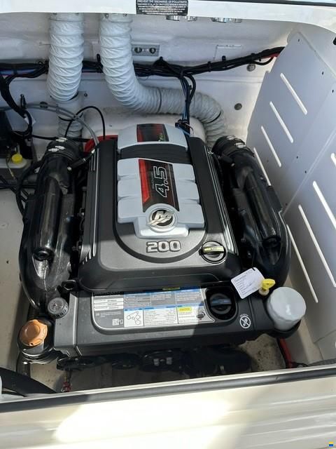 Bayliner VR5 Open