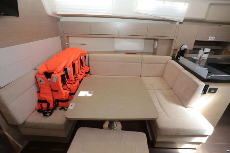 Hanse 458