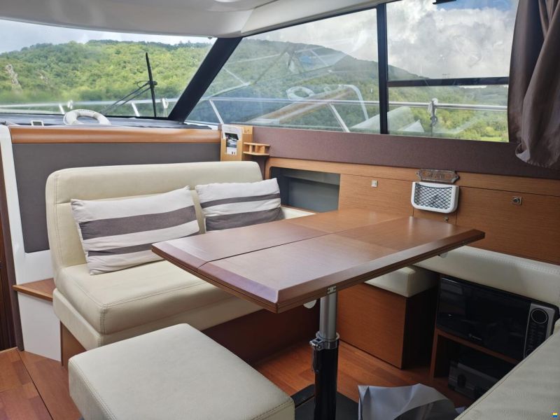 Jeanneau NC 11