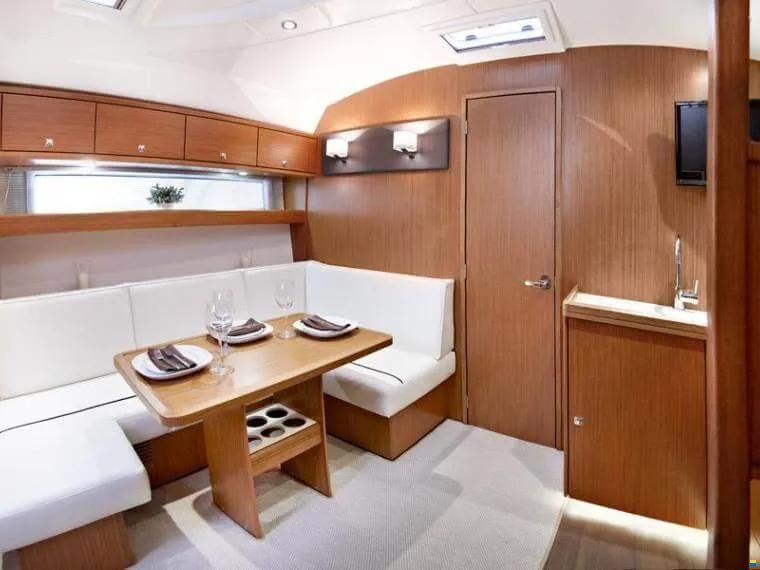 Bavaria 39HT