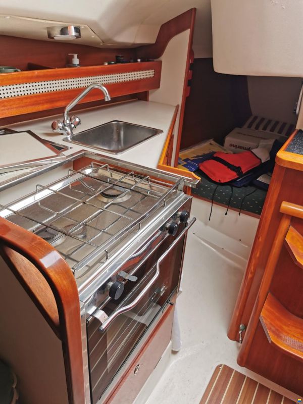 Hanse 300