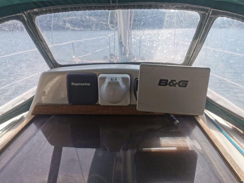 Hanse 300