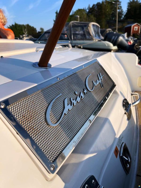 Chris Craft Corsair 28