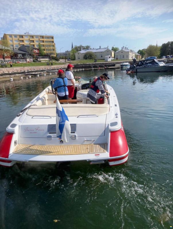 Chris Craft Corsair 28