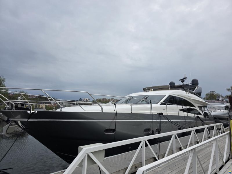 Princess 67