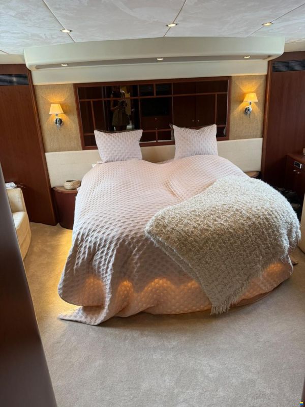 Princess 67