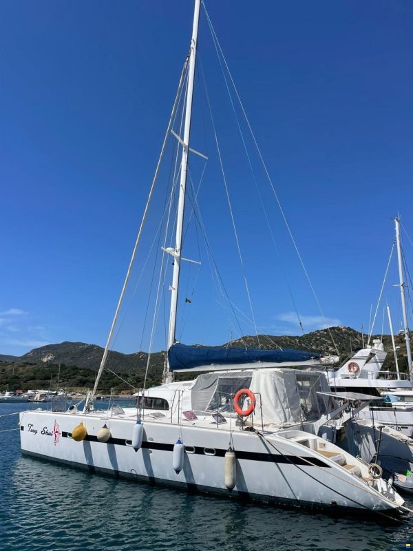 Lagoon 570