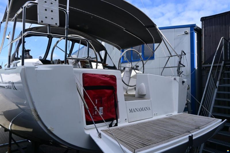 Hanse 385