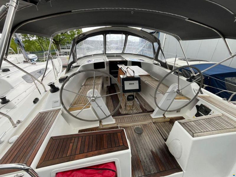 Hanse 385