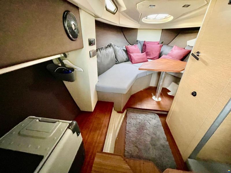Cranchi Endurance 30