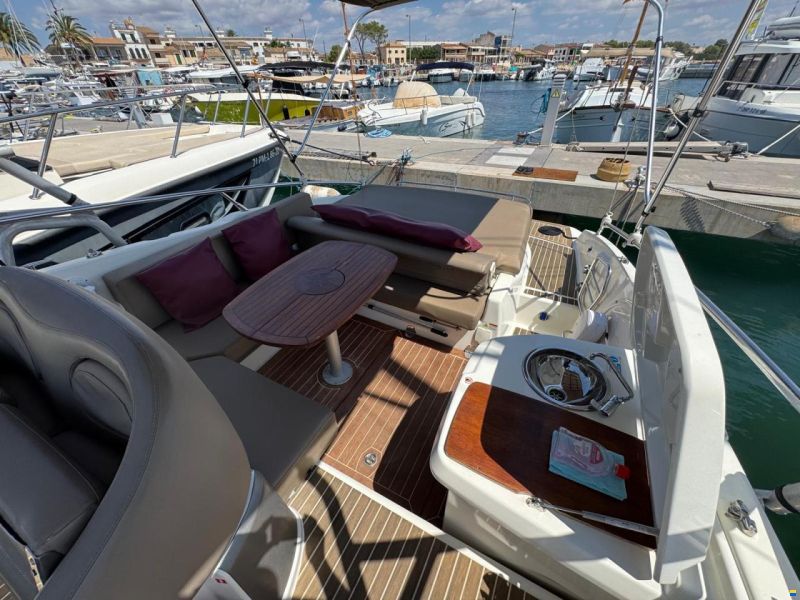 Cranchi Endurance 30