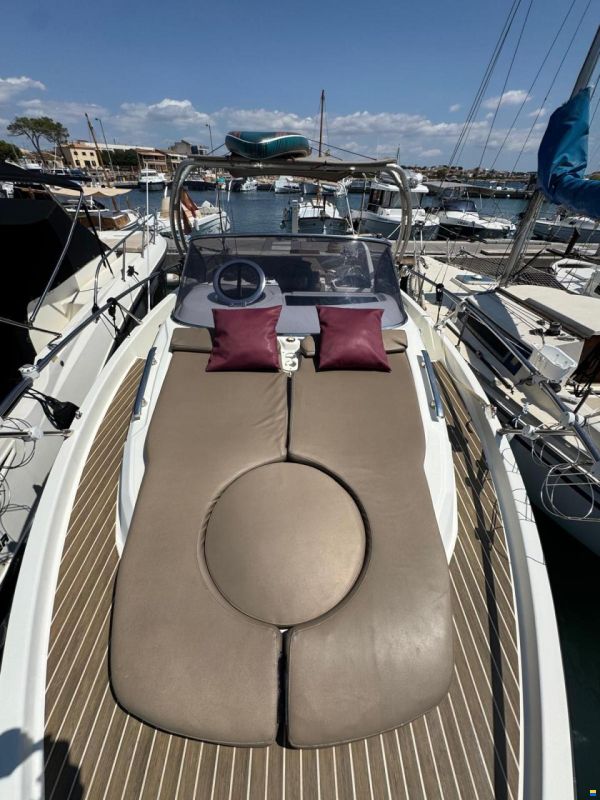 Cranchi Endurance 30