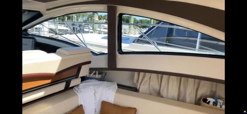 Marquis 420 Sport Coupe