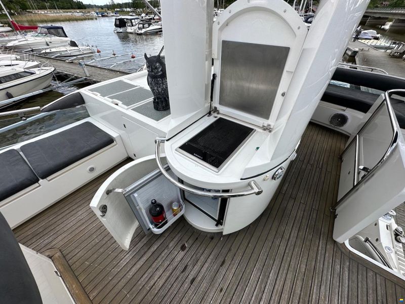 Fairline Squadron 58