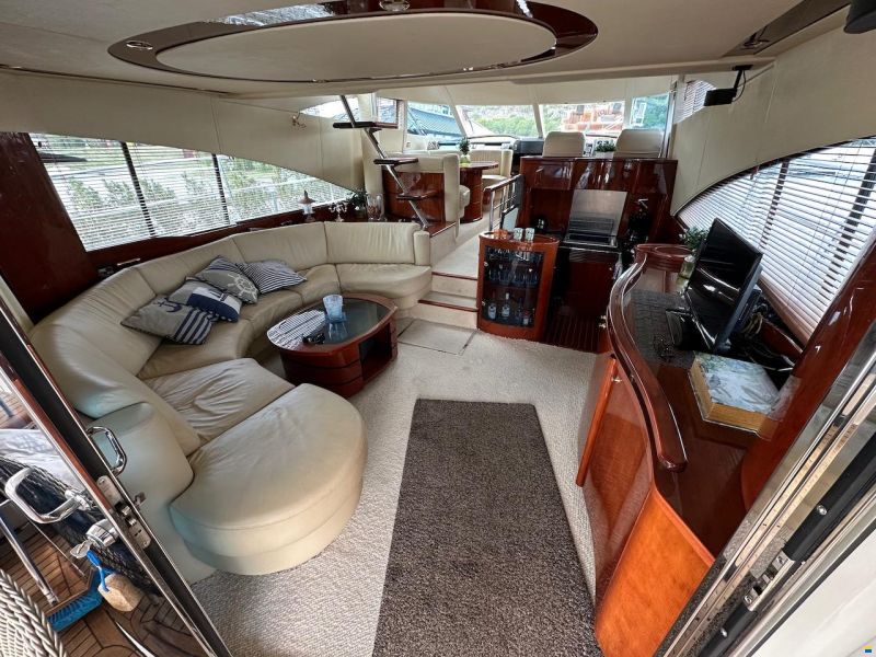 Fairline Squadron 58