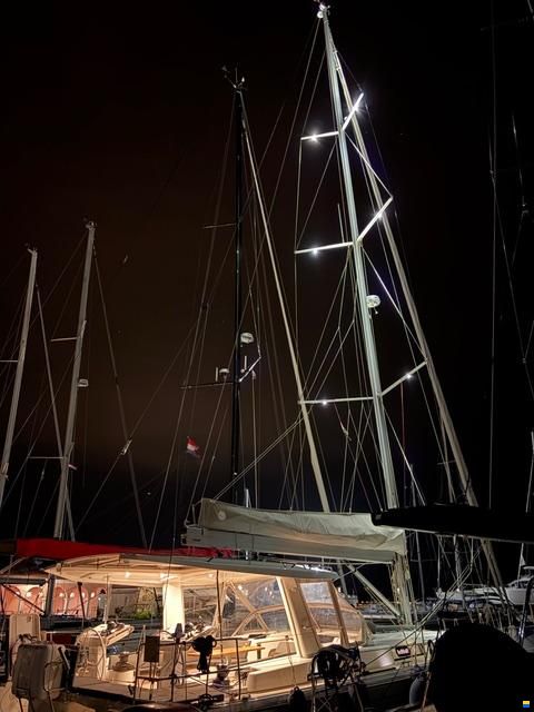 Hanse 548