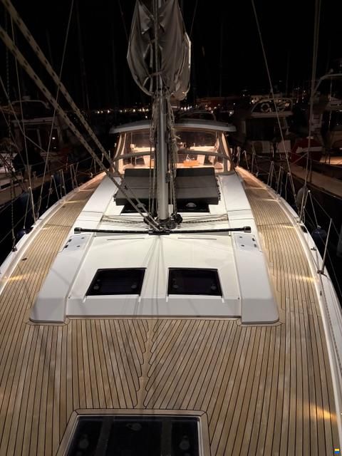Hanse 548