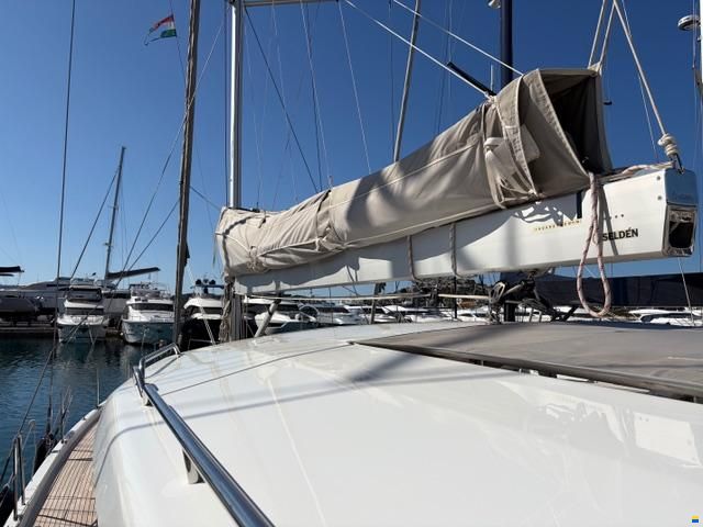 Hanse 548