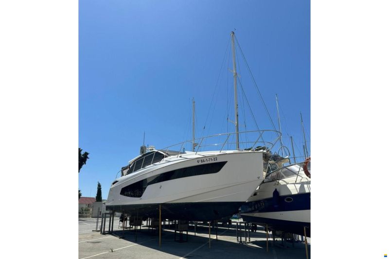 Azimut Atlantis 51