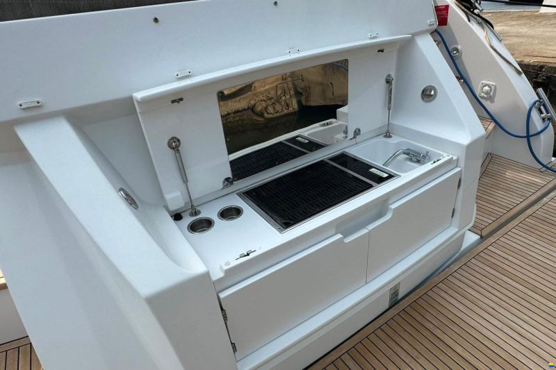 Azimut Atlantis 51