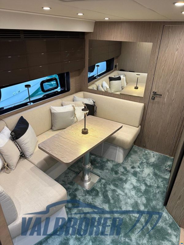 Azimut Atlantis 43