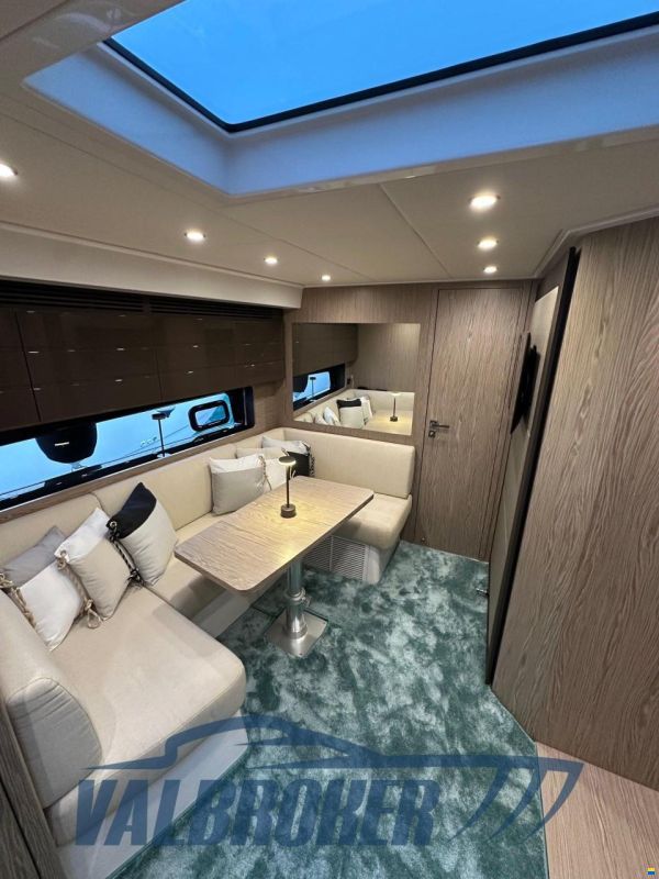 Azimut Atlantis 43