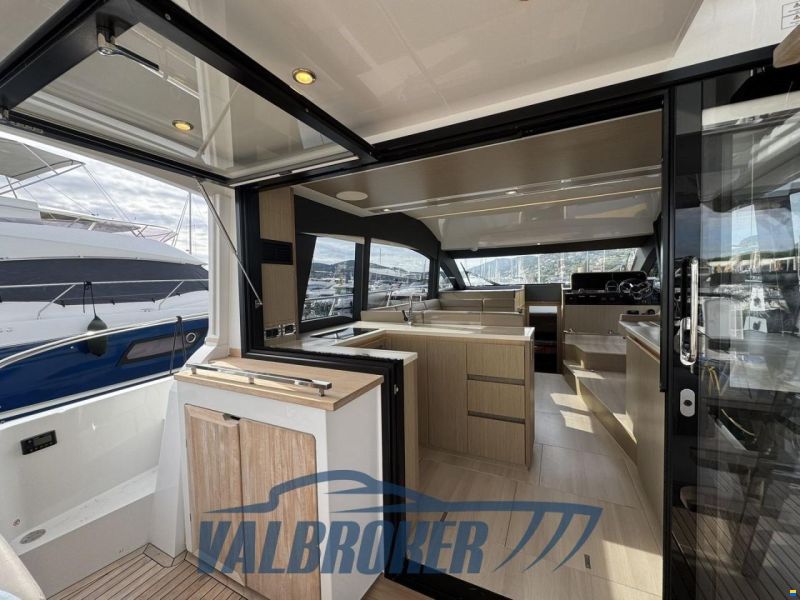 Sealine F430