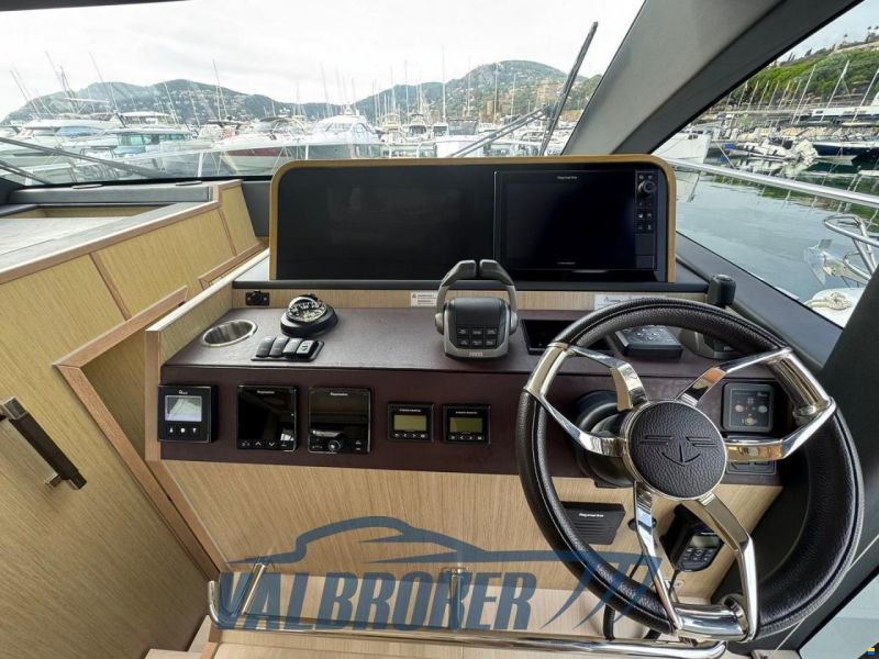 Sealine F430
