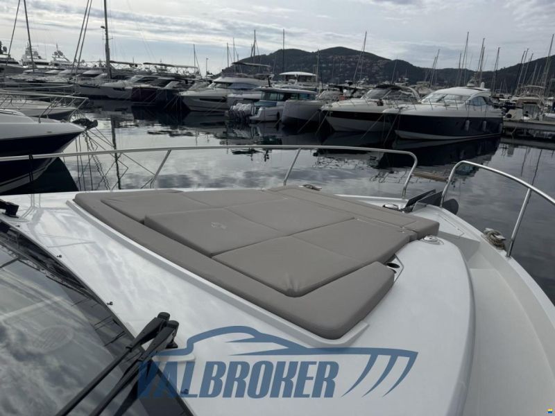 Sealine F430