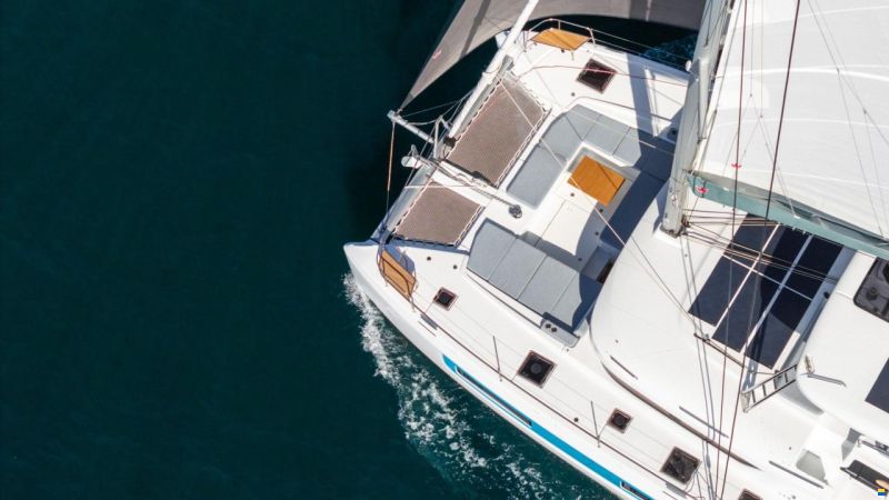 Lagoon 47