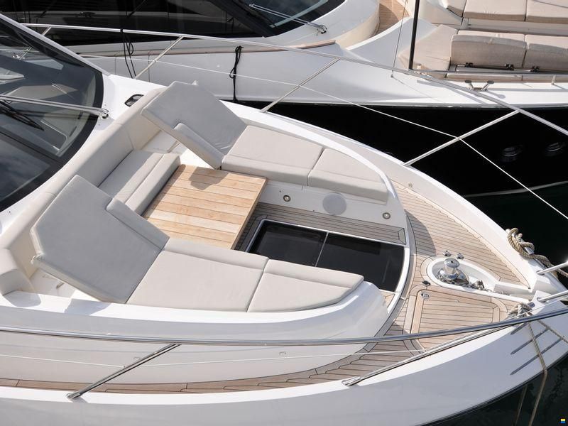 Sunseeker Manhattan 52