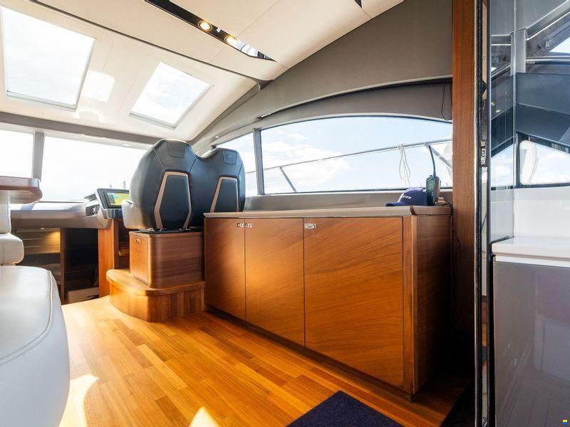 Sunseeker V50