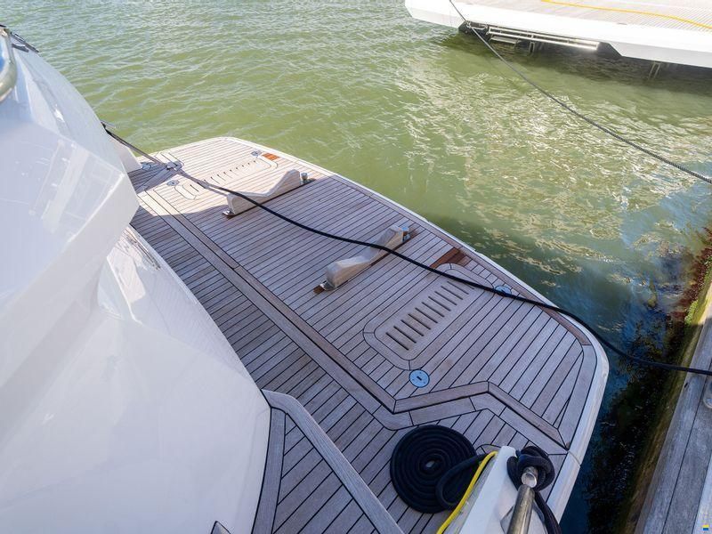 Sunseeker V50