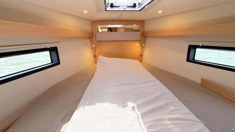 Bavaria C 42