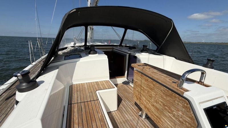 Bavaria C 42